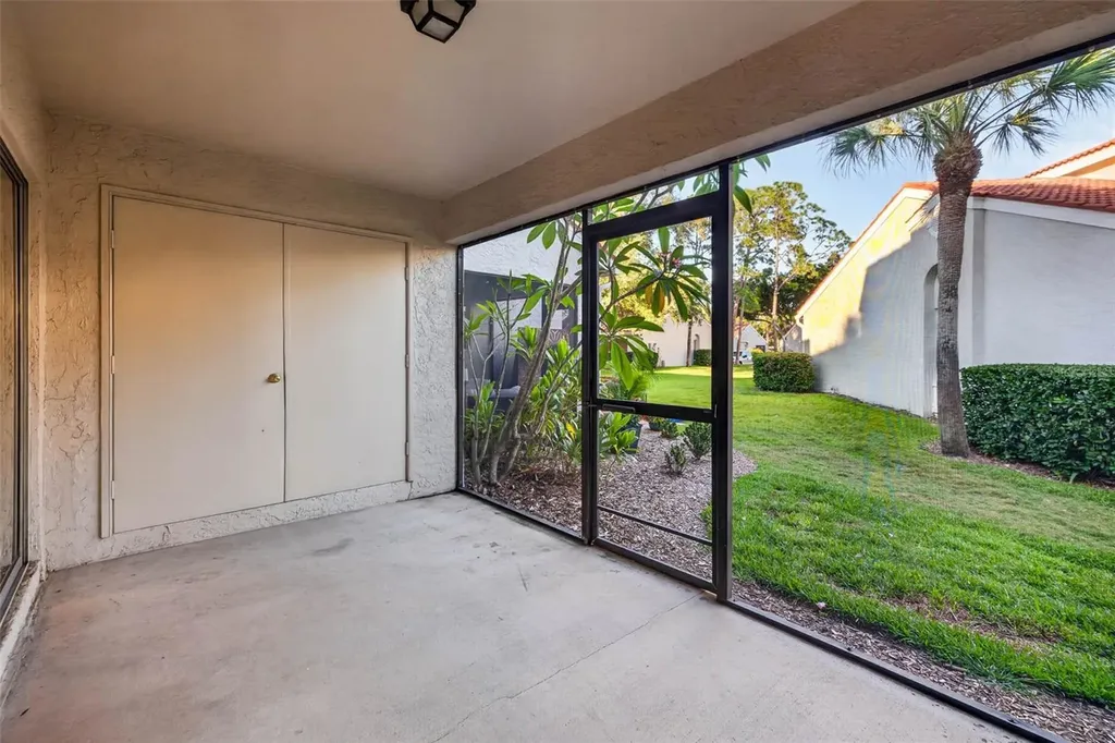 4843 Napoli Court NE St Petersburg FL 33703