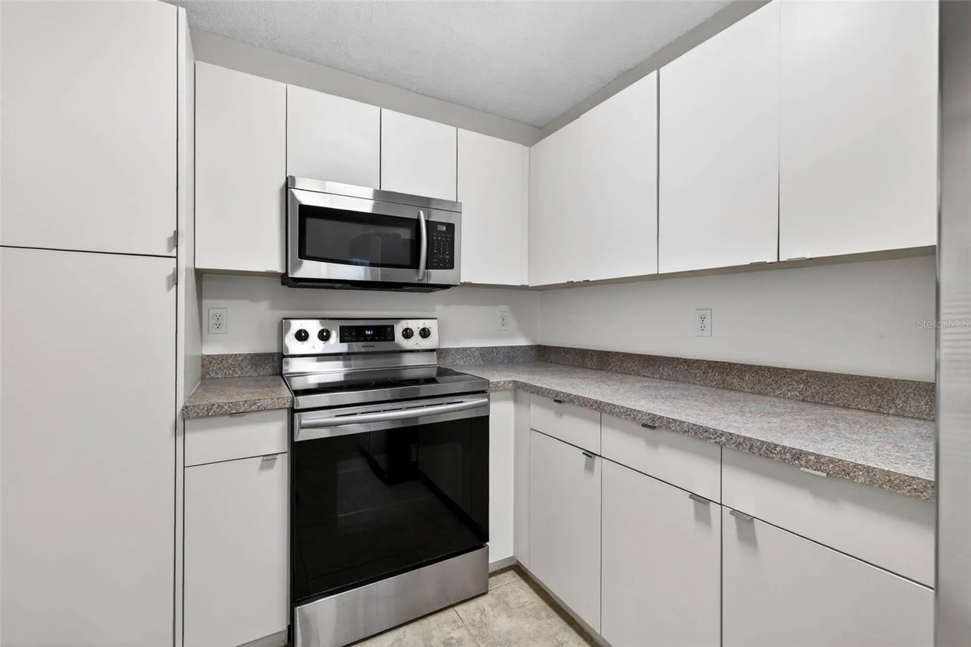 4843 Napoli Court NE St Petersburg FL 33703