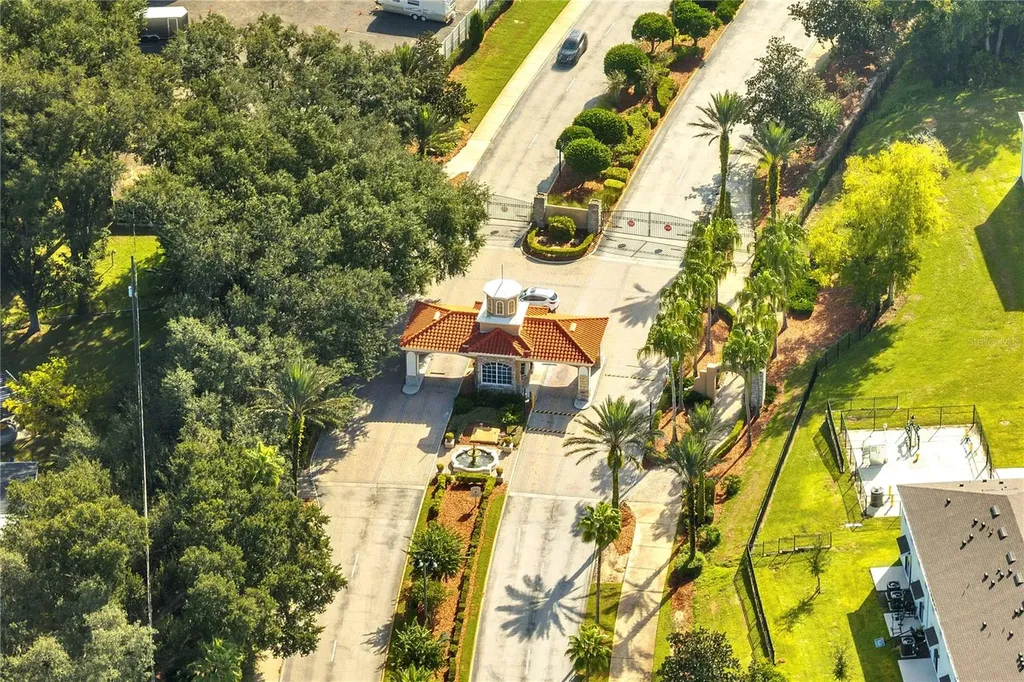 1394 Yellow Finch Drive Davenport FL 33837