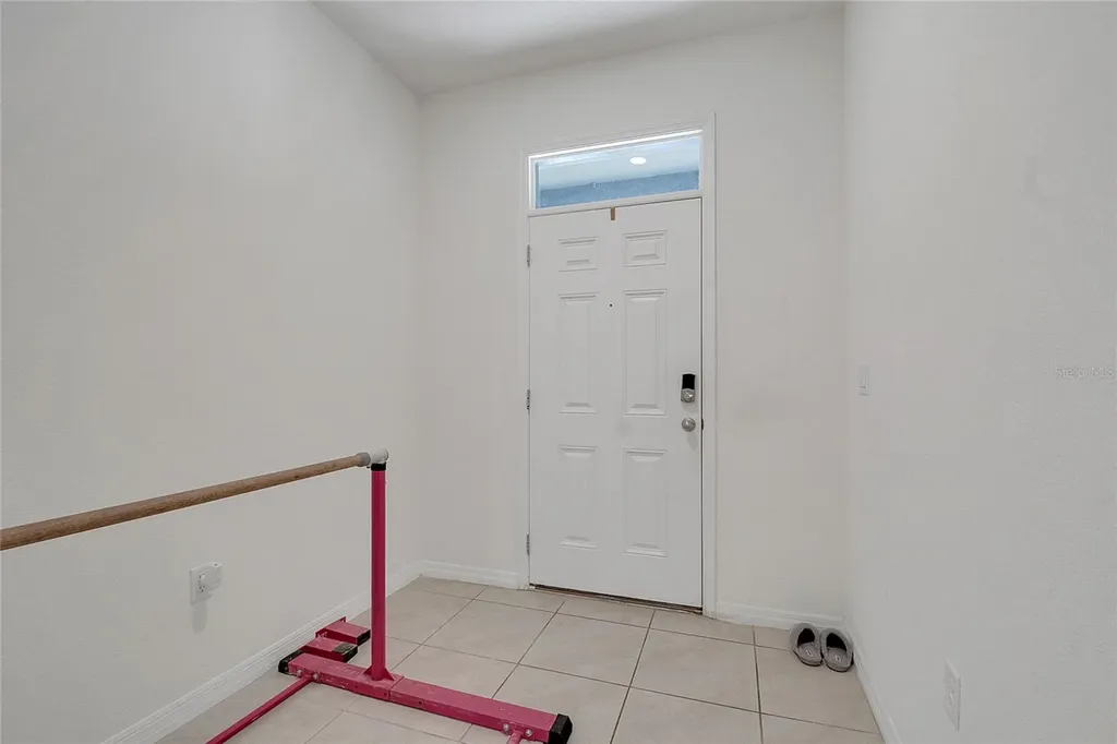 1394 Yellow Finch Drive Davenport FL 33837