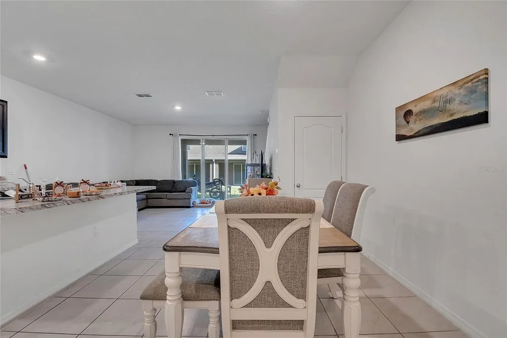 1394 Yellow Finch Drive Davenport FL 33837