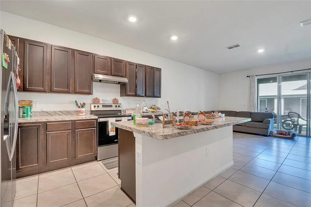 1394 Yellow Finch Drive Davenport FL 33837