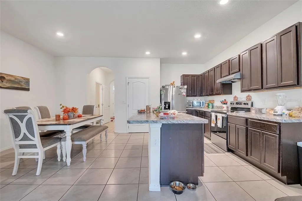 1394 Yellow Finch Drive Davenport FL 33837