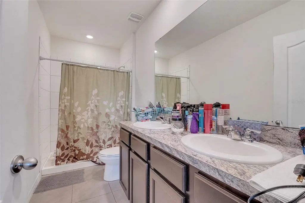 1394 Yellow Finch Drive Davenport FL 33837