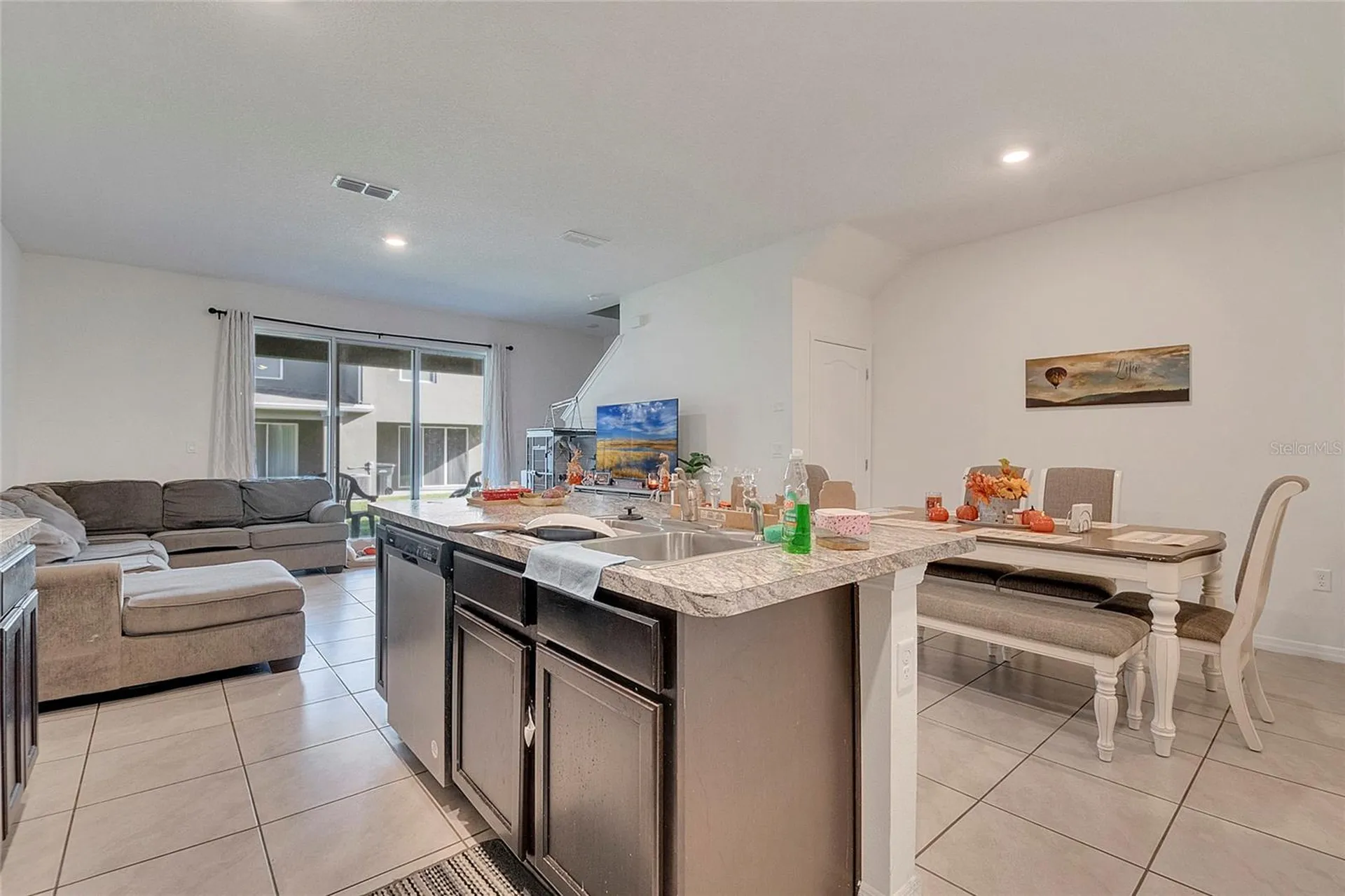 1394 Yellow Finch Drive Davenport FL 33837