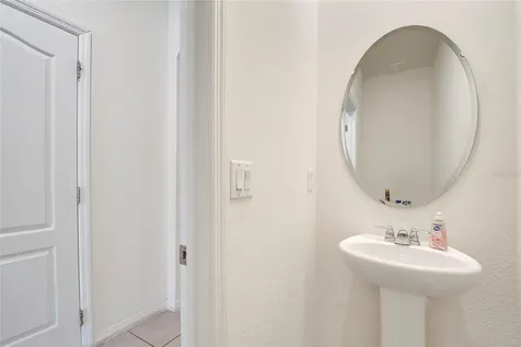 1394 Yellow Finch Drive Davenport FL 33837