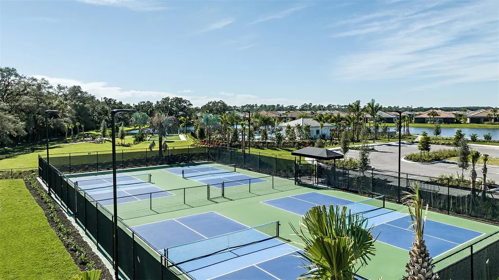 7456 Moonbeam Avenue Sarasota FL 34241