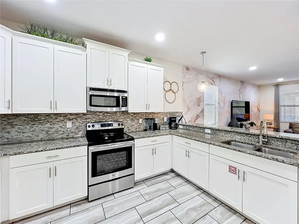 1505 Rolling Fairway Drive Davenport FL 33896