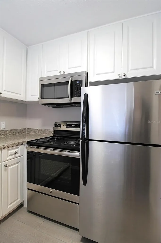 3001 Bee Ridge Road Sarasota FL 34239