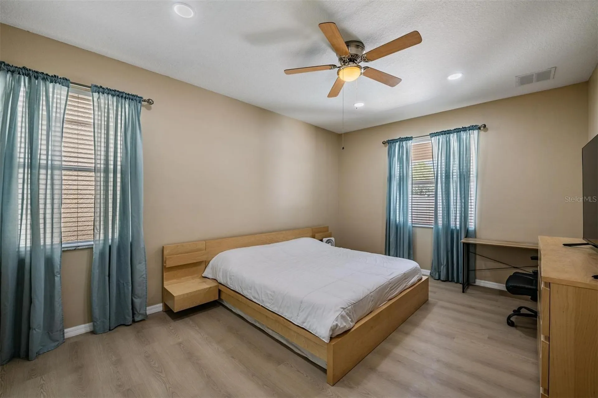 15415 Long Cypress Drive Ruskin FL 33573