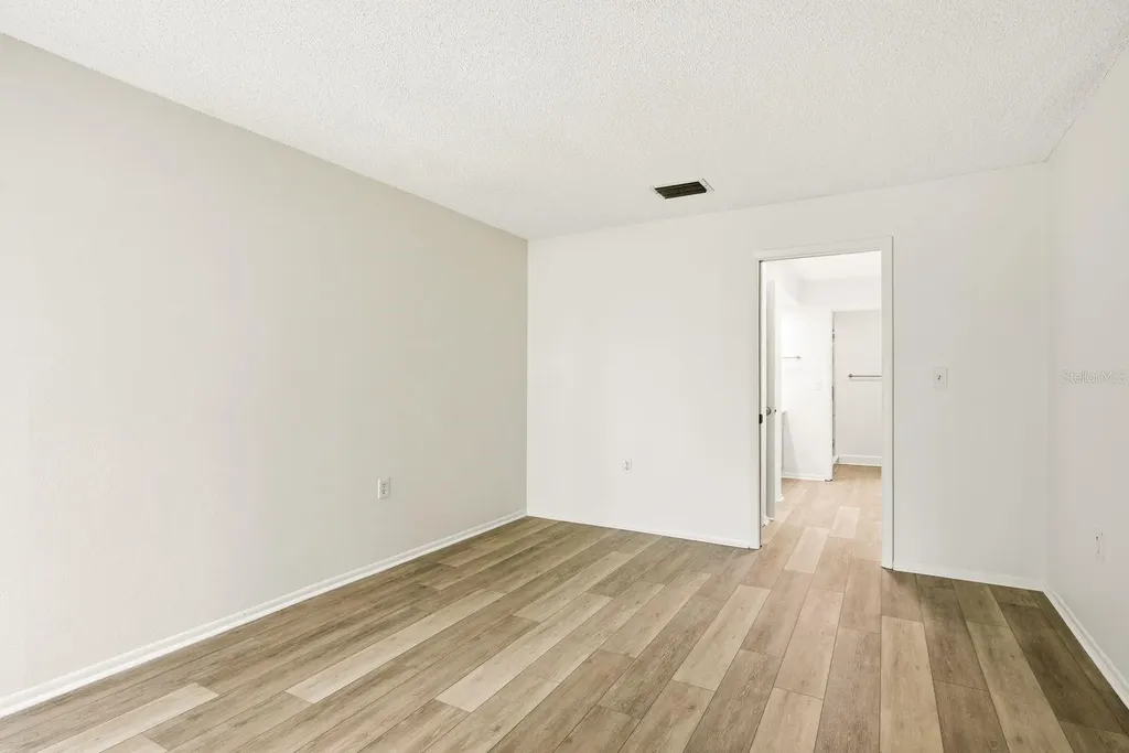 20 Evelyn Court Oldsmar FL 34677