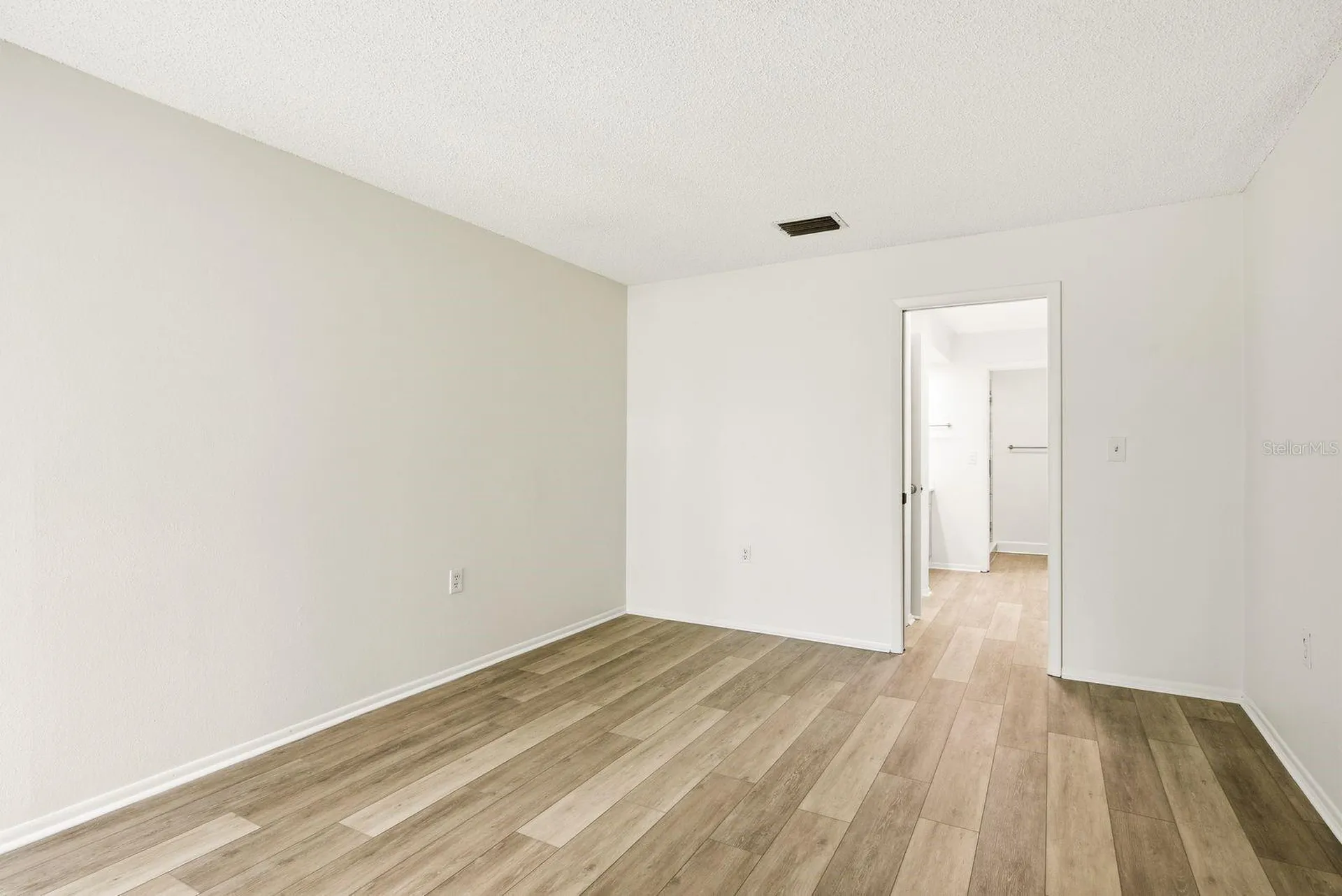 20 Evelyn Court Oldsmar FL 34677