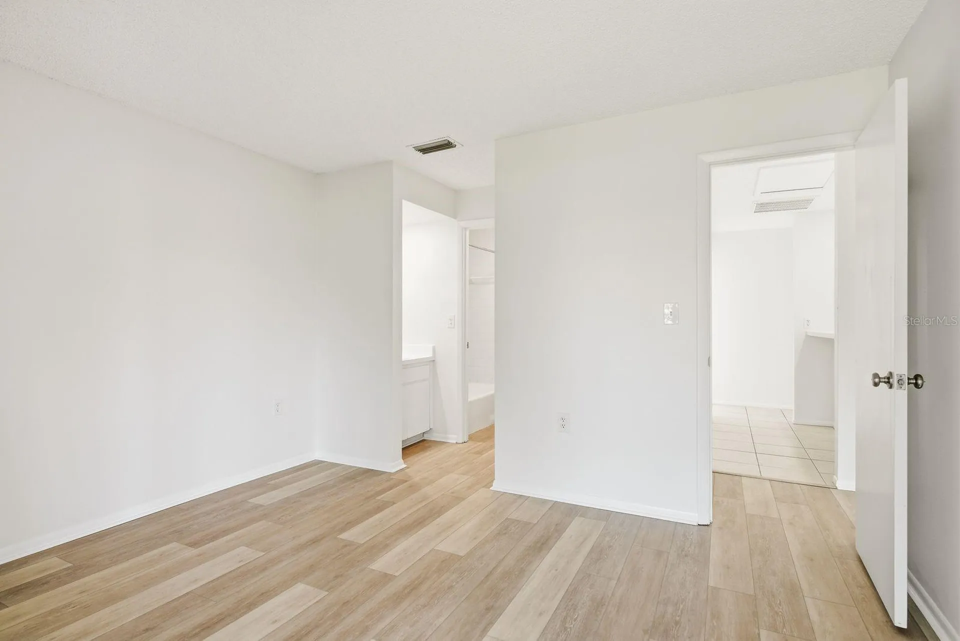 20 Evelyn Court Oldsmar FL 34677