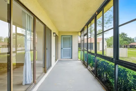 20 Evelyn Court Oldsmar FL 34677