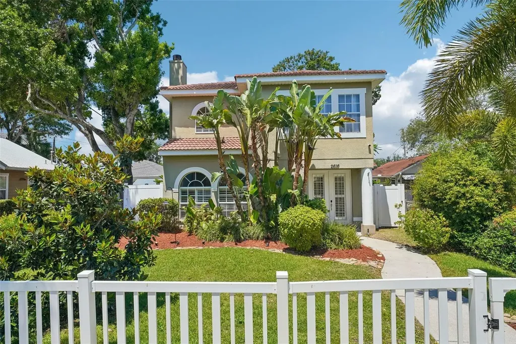 2616 11th Street N St Petersburg FL 33704
