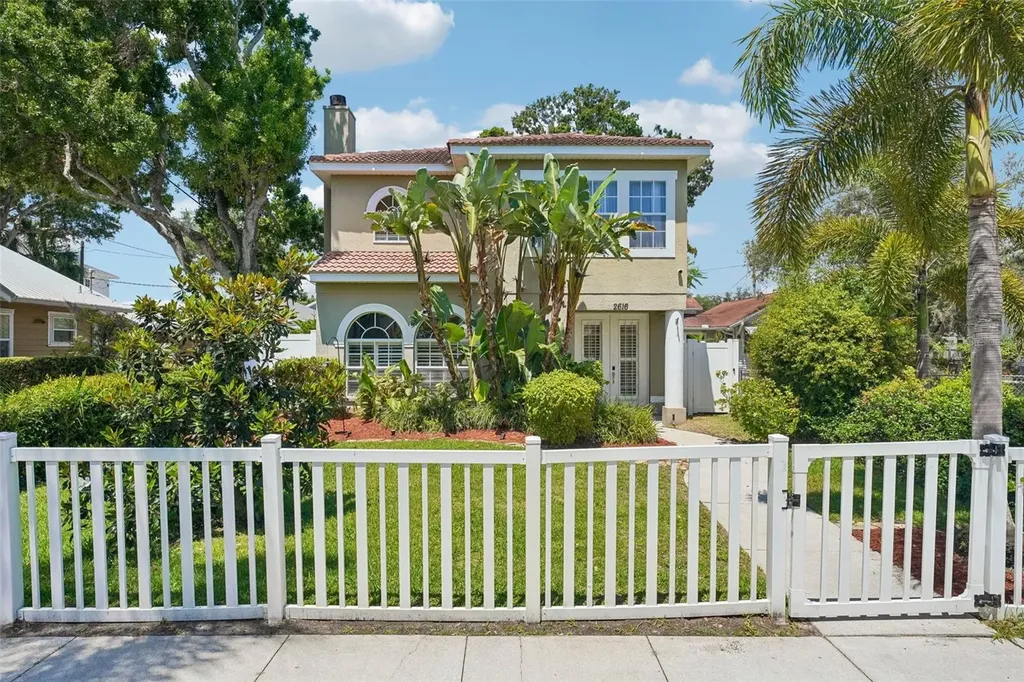 2616 11th Street N St Petersburg FL 33704