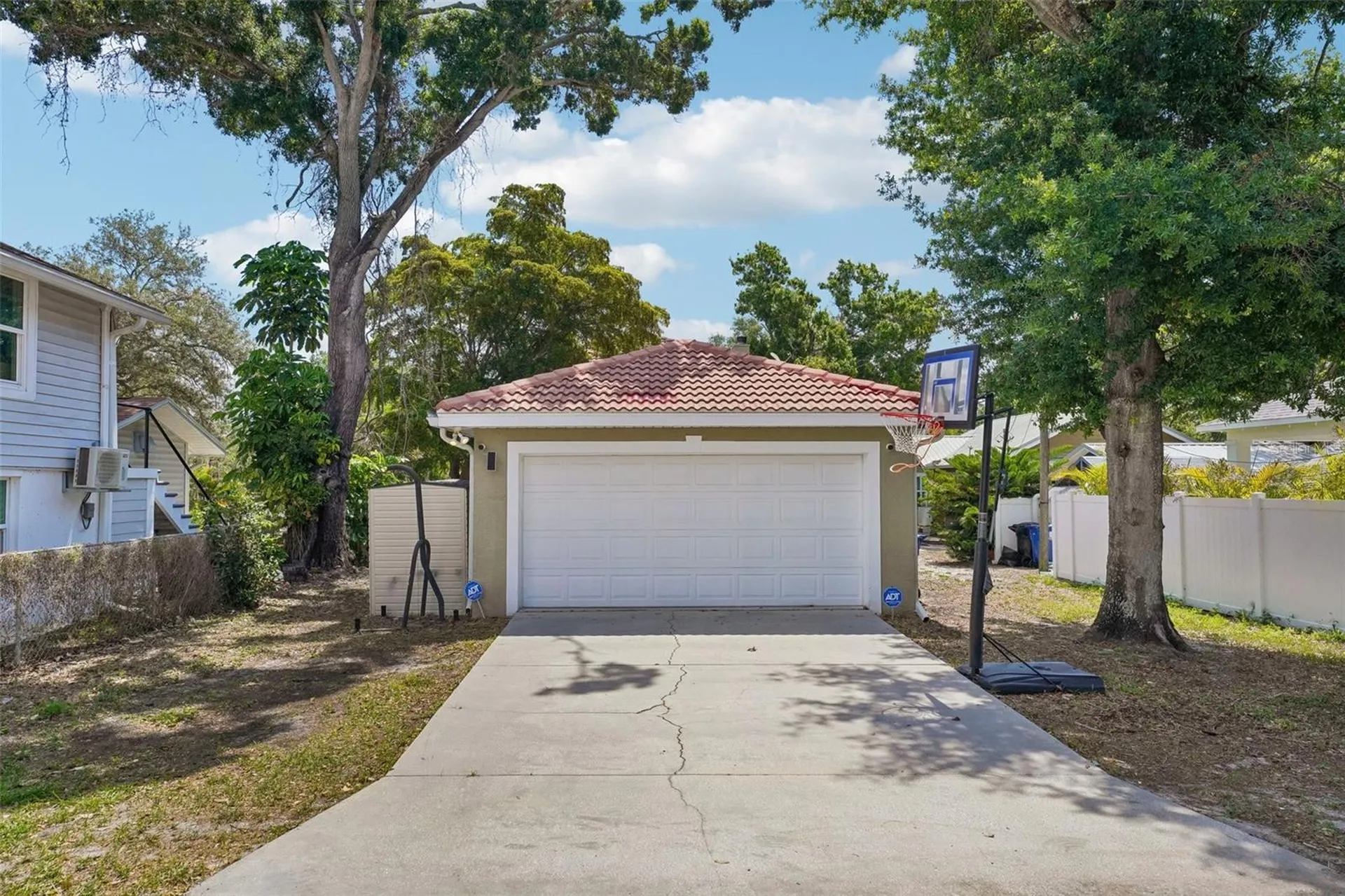 2616 11th Street N St Petersburg FL 33704
