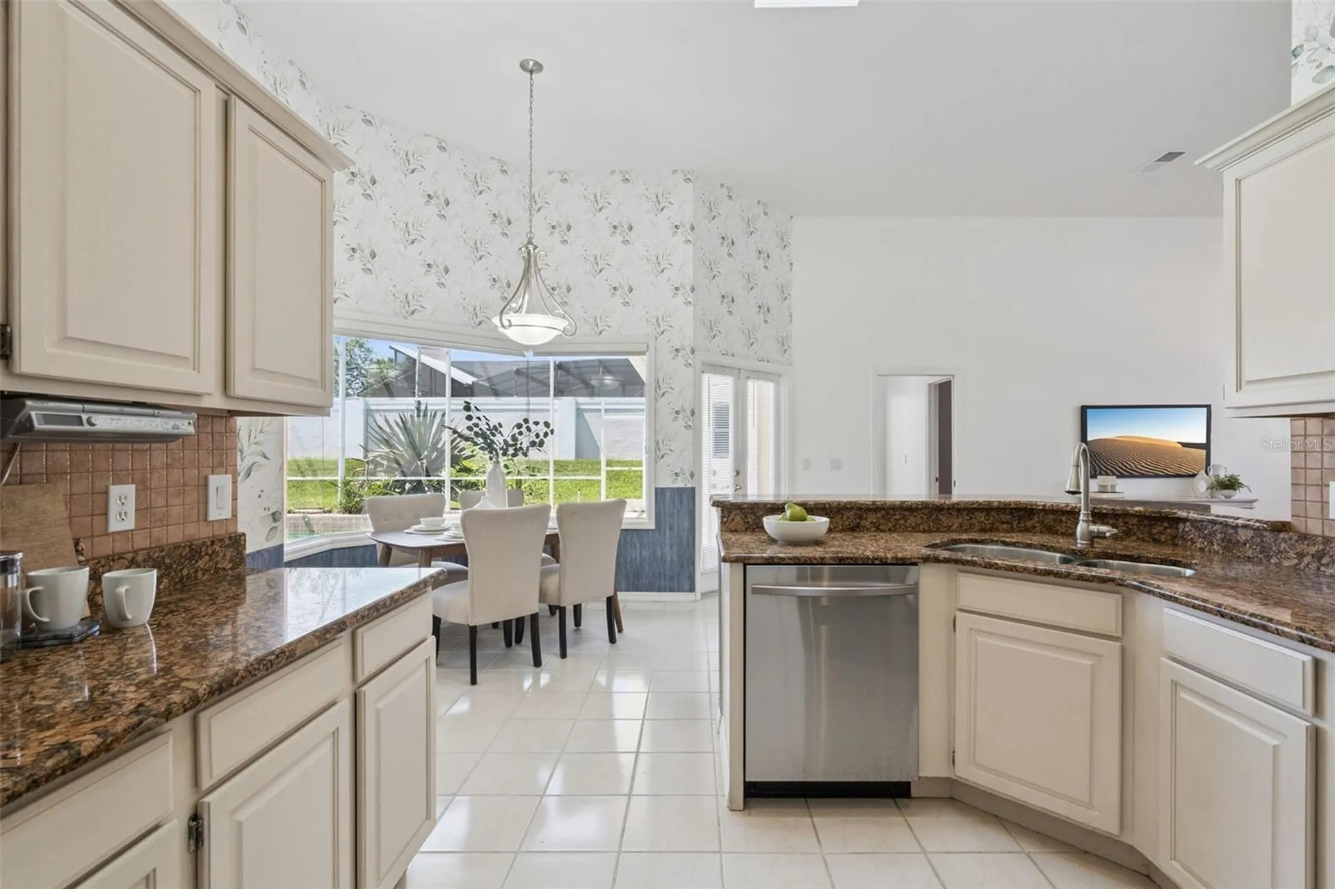 8146 Canyon Lake Circle Orlando FL 32835