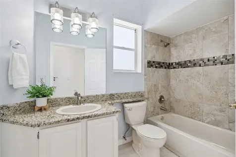 8146 Canyon Lake Circle Orlando FL 32835