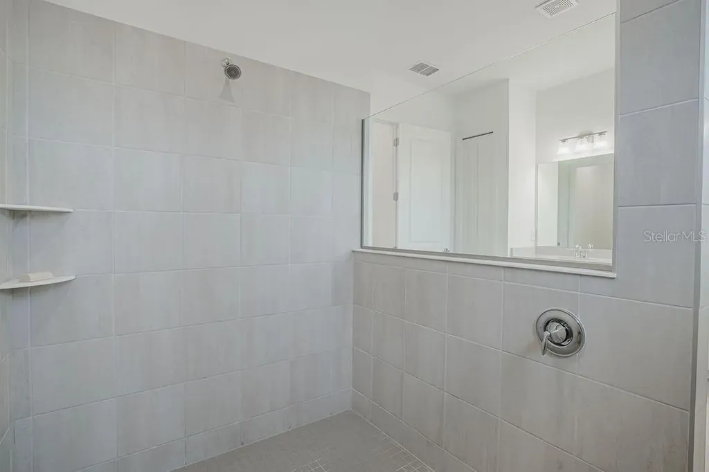 15909 Tradewind Terrace Lakewood Ranch FL 34211