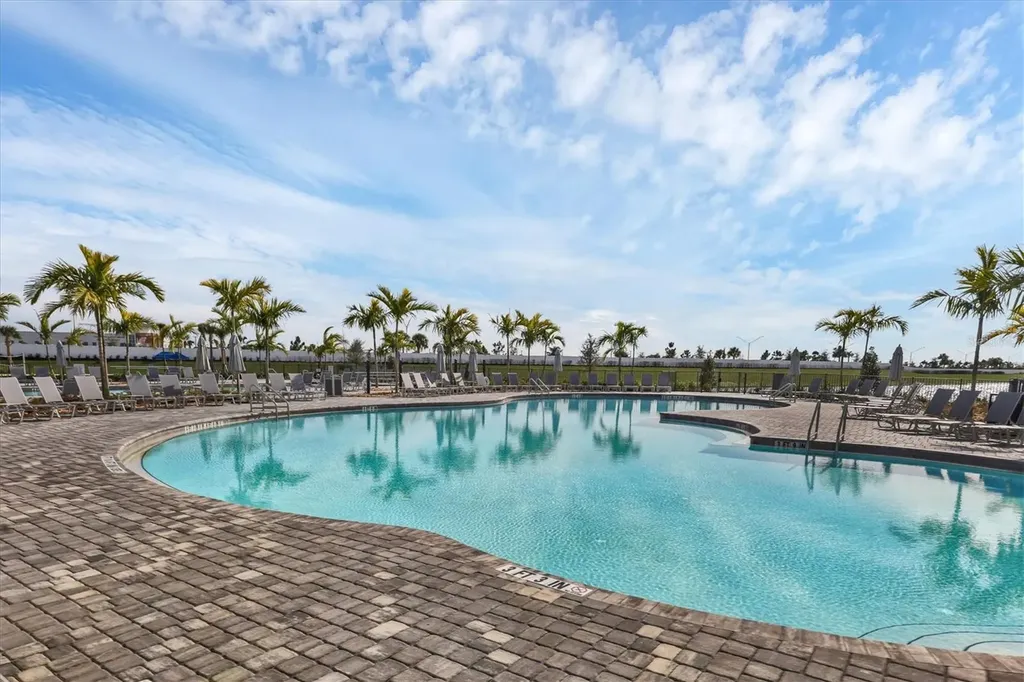 15909 Tradewind Terrace Lakewood Ranch FL 34211