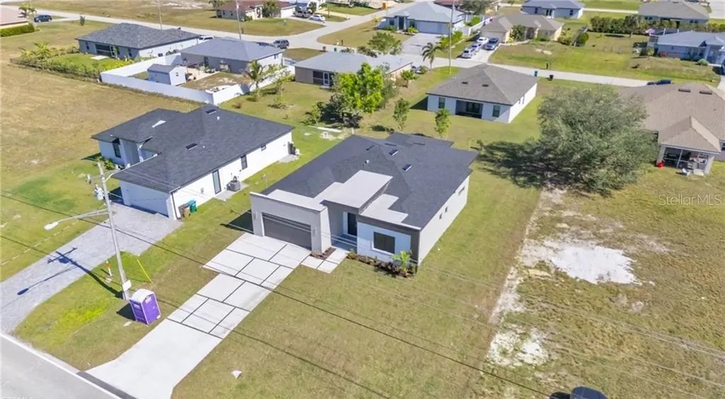 3924 NW 38th Street Cape Coral FL 33993