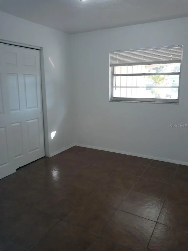 807 60th Avenue W Bradenton FL 34207