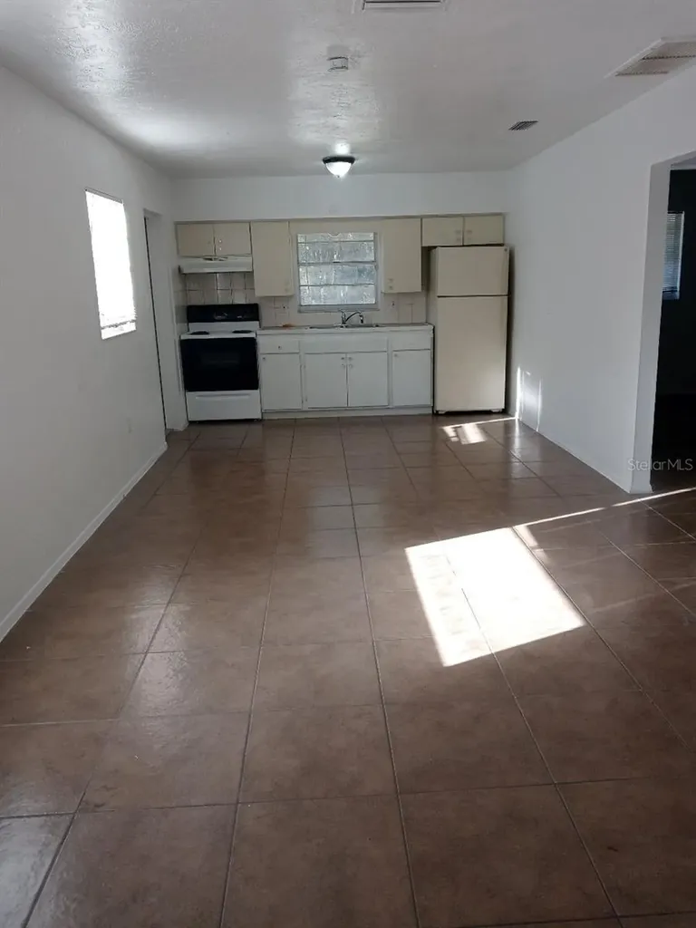 807 60th Avenue W Bradenton FL 34207