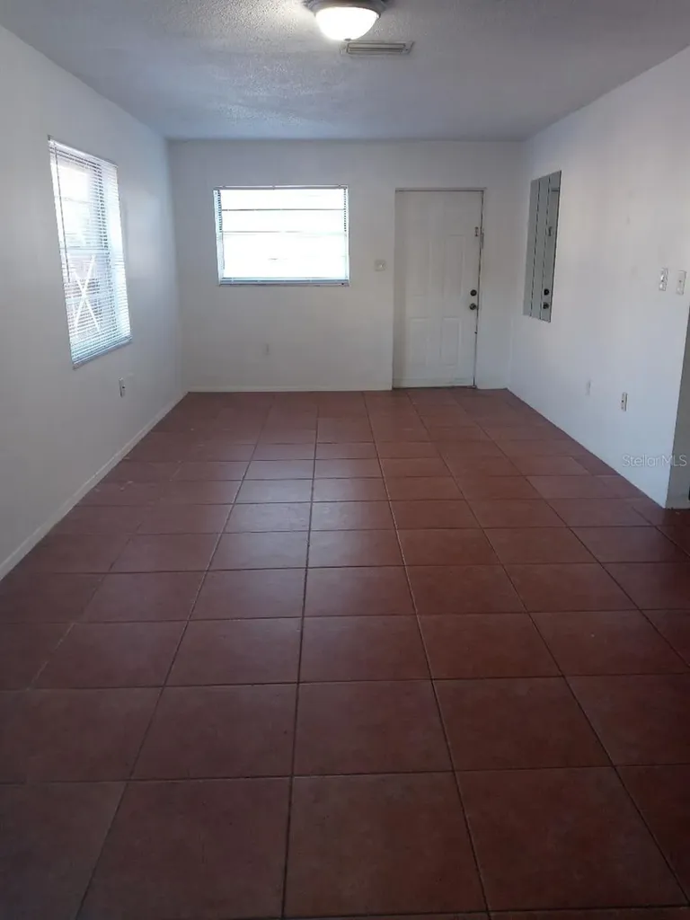 807 60th Avenue W Bradenton FL 34207