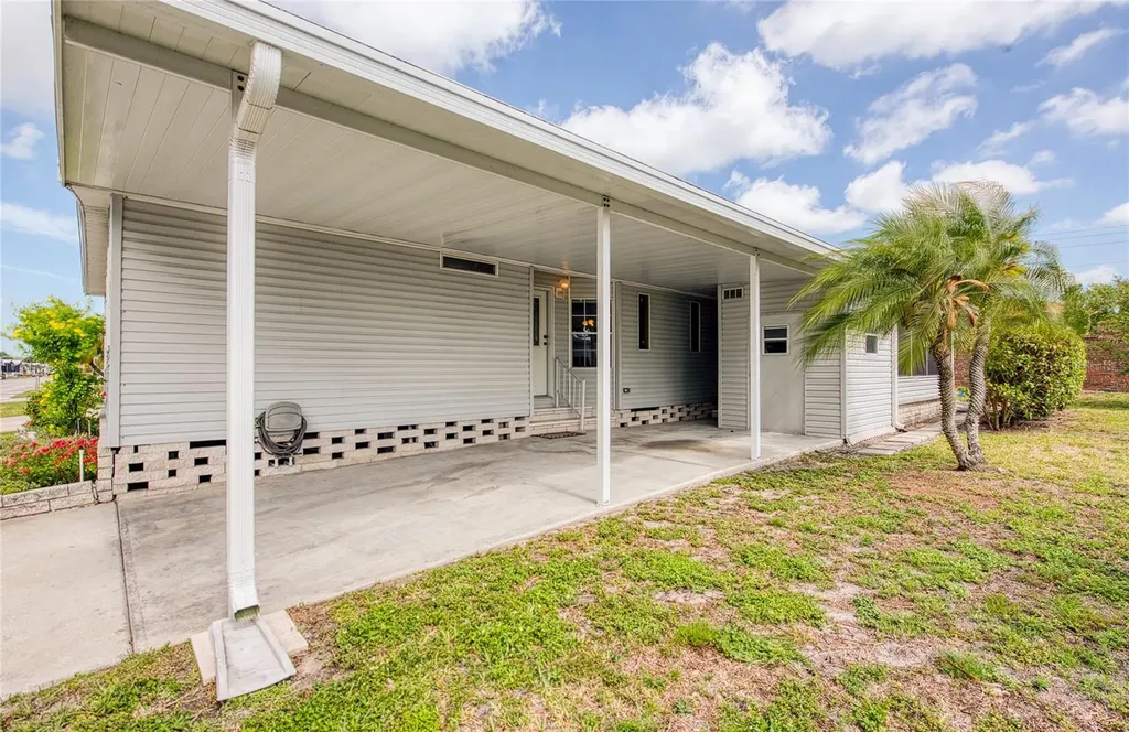 258 Pelican Drive N Oldsmar FL 34677