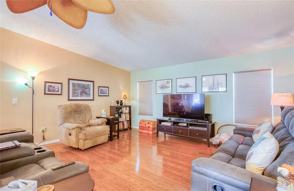 258 Pelican Drive N Oldsmar FL 34677