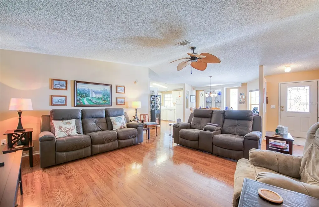 258 Pelican Drive N Oldsmar FL 34677