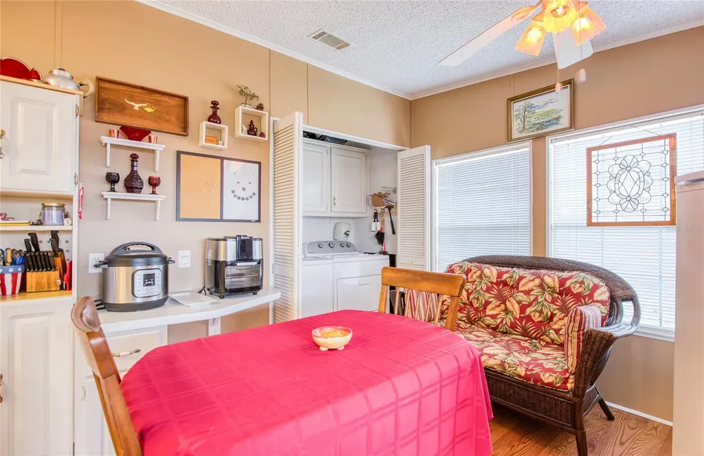 258 Pelican Drive N Oldsmar FL 34677