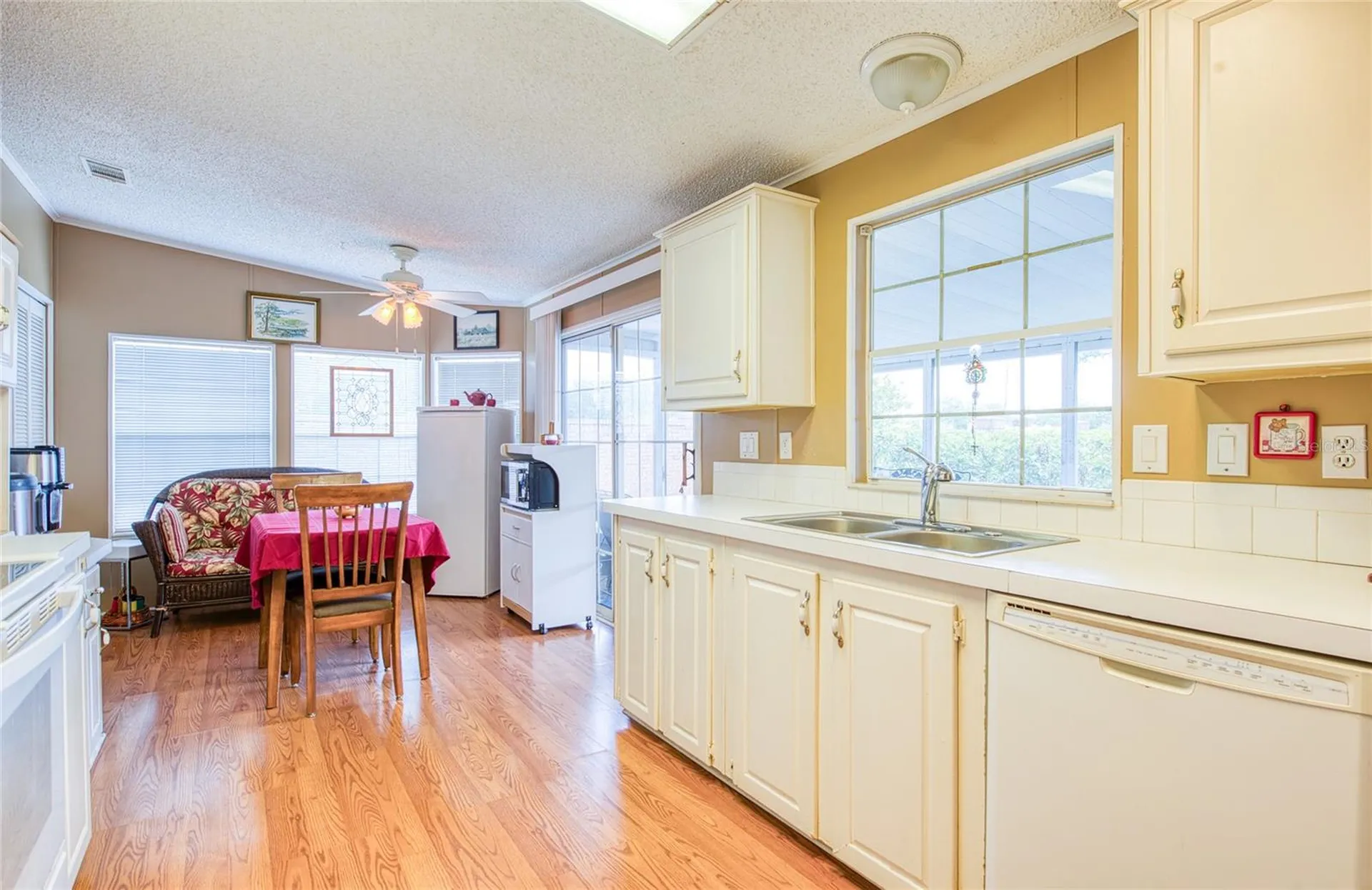 258 Pelican Drive N Oldsmar FL 34677