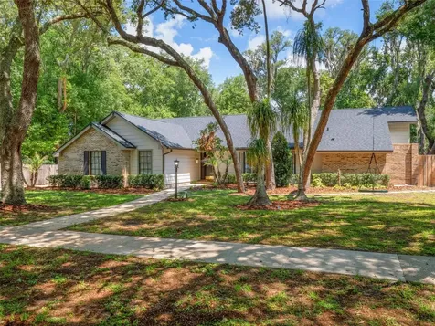 2221 Bluff Oak Street Apopka FL 32712