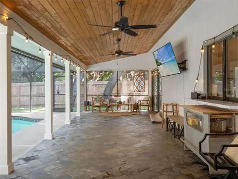 2221 Bluff Oak Street Apopka FL 32712
