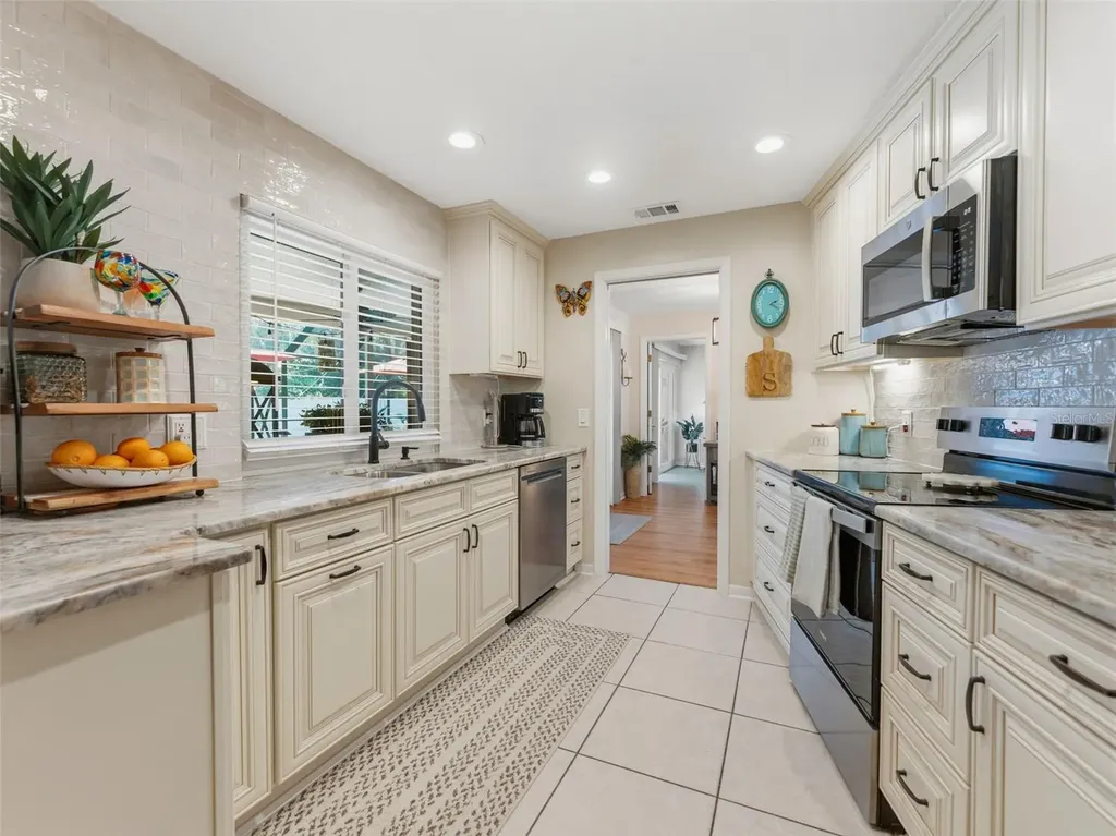 3325 San Mateo Street Clearwater FL 33759
