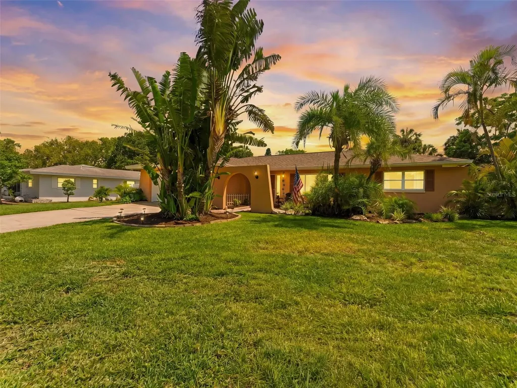 3325 San Mateo Street Clearwater FL 33759