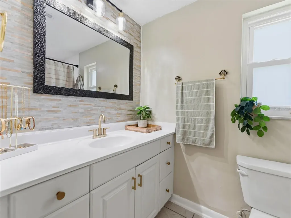 3325 San Mateo Street Clearwater FL 33759