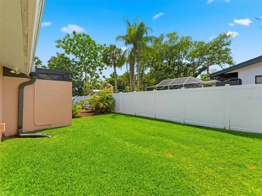 3325 San Mateo Street Clearwater FL 33759