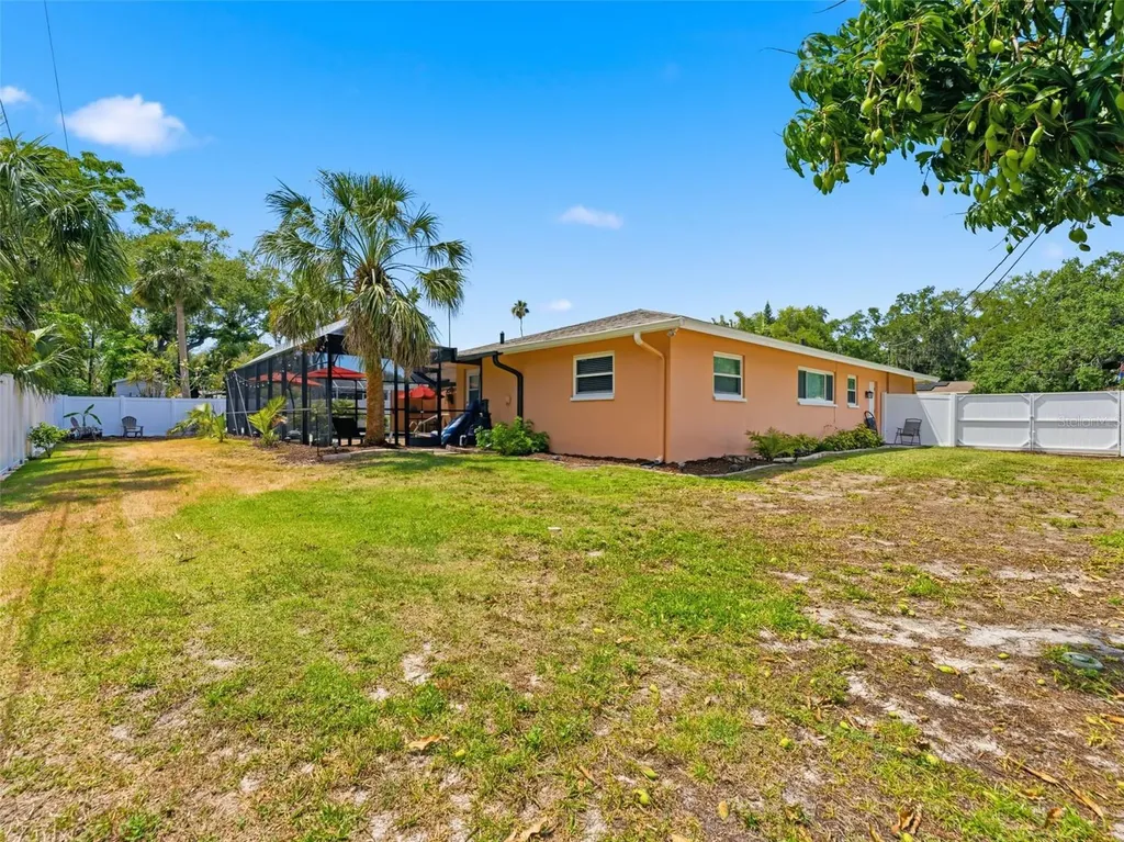 3325 San Mateo Street Clearwater FL 33759