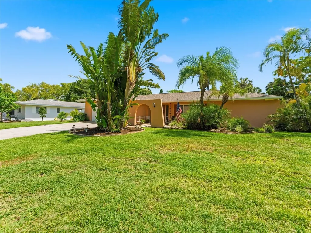 3325 San Mateo Street Clearwater FL 33759