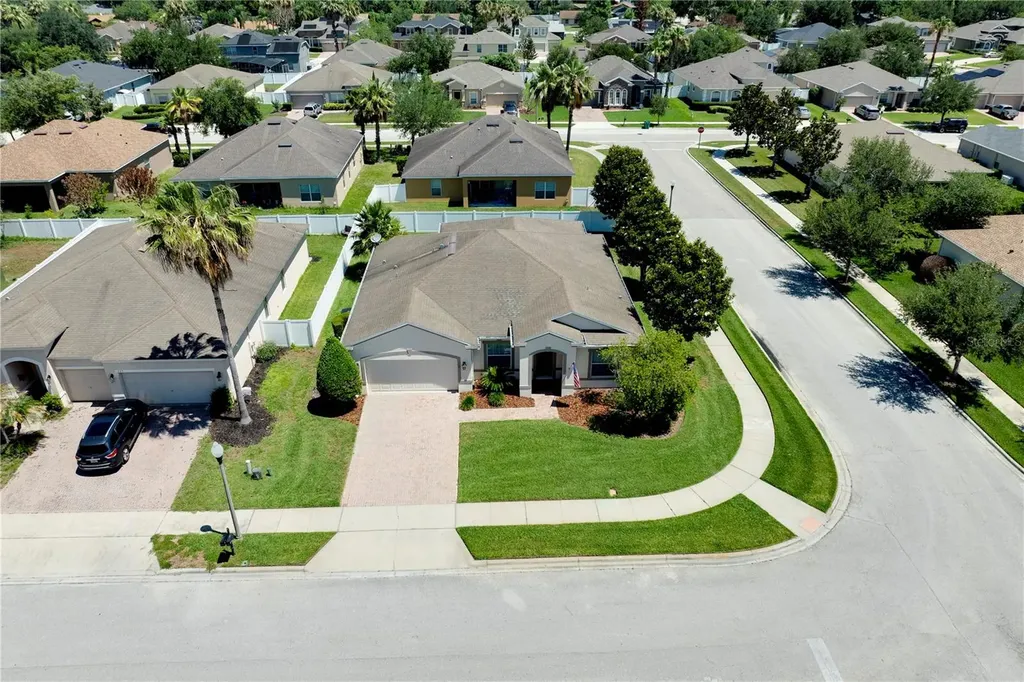 729 Meadow Glade Drive Winter Garden FL 34787