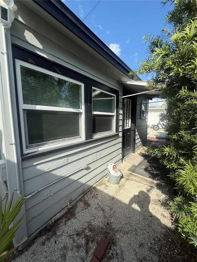 2606 1st Avenue S St Petersburg FL 33712