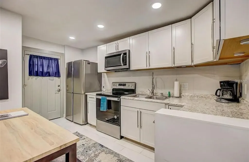 2606 1st Avenue S St Petersburg FL 33712