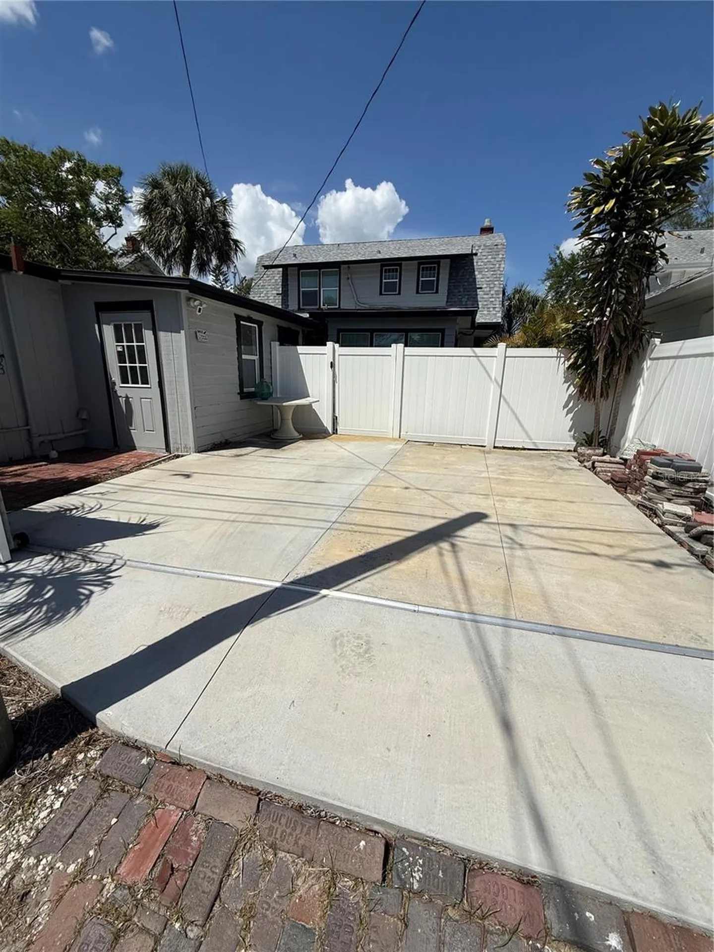 2606 1st Avenue S St Petersburg FL 33712