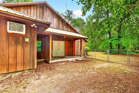 16555 N Highway 329 Reddick FL 32686