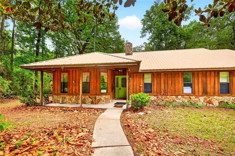 16555 N Highway 329 Reddick FL 32686