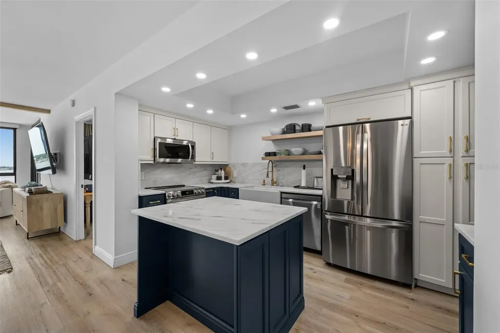 7100 Sunshine Skyway Lane S St Petersburg FL 33711