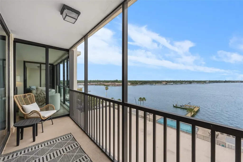 7100 Sunshine Skyway Lane S St Petersburg FL 33711